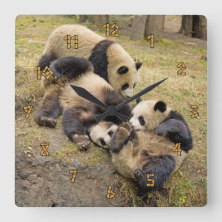 Reloj de pared de Cubs de la panda que juega tres