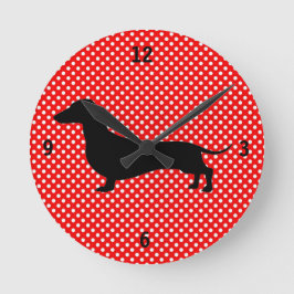 Reloj de pared de Dachshund con punto de polka roj