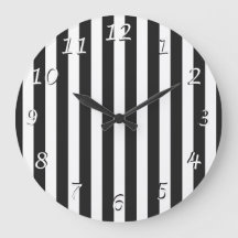 Reloj de pared de diseño rayado en blanco y negro