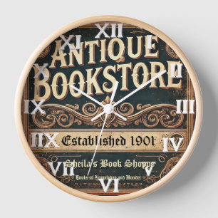 Reloj de pared de época de la librería antigua