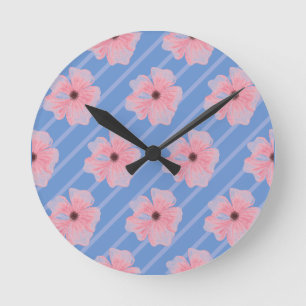 Reloj de pared de flores y rayas rosadas