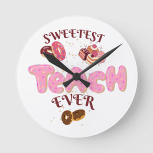 Reloj de pared de la escuela de donas lindas para