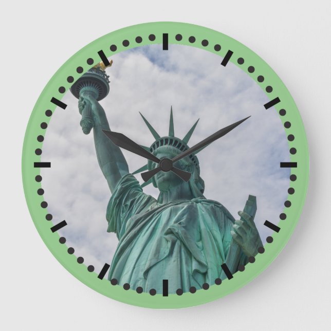 Reloj de pared de la Estatua de la Libertad (Anverso)