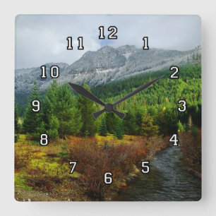 Reloj de pared de la montaña