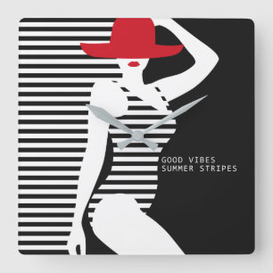 Reloj de pared de la mujer del verano