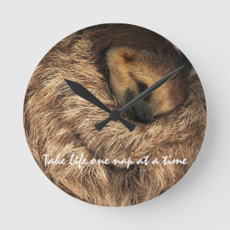 Reloj de pared de la pereza