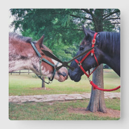 Reloj de pared de los caballos de proyecto