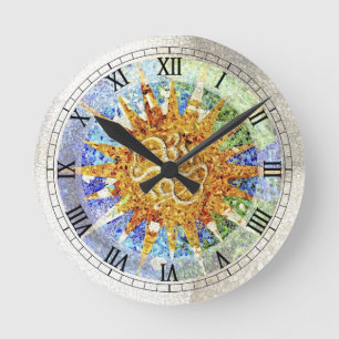 Reloj de pared de los mosaicos de Guell del parque