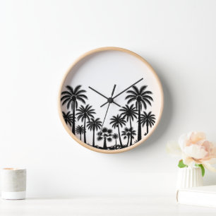 Reloj de pared de madera con siluetas de palmeras