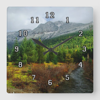 Reloj de pared de montaña