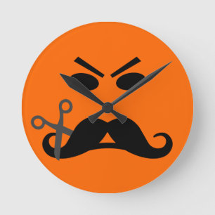 Reloj de pared de Mustache enojado