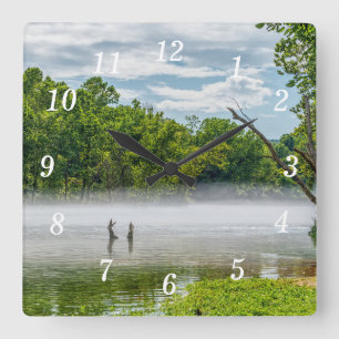 Reloj de pared de niebla de verano del lago Taneyc