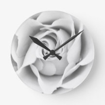 Reloj de pared de rosa plateado