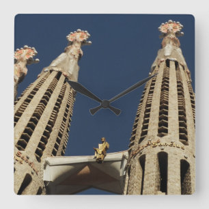 Reloj de pared del cuadrado de la iglesia de