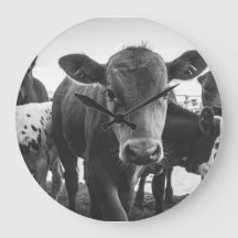 Reloj de pared del cuello negro y blanco