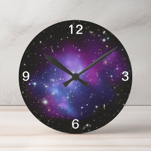 Reloj de pared del cúmulo de galaxias púrpura