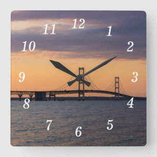 Reloj de pared del puente naranja Dusk Mackinac