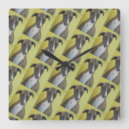 Reloj de pared galgo atigrado