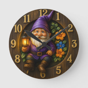 Reloj de pared gnomo de jardín con linterna