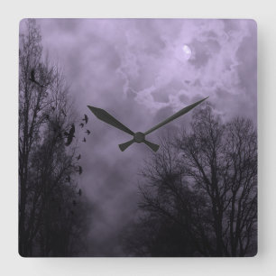 Reloj de pared mística púrpura en Sky Hauned
