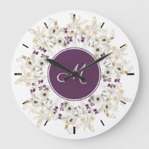 Reloj de pared monograma de flor salvaje morado su