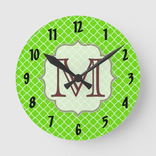 Reloj de pared monograma Lime Green Quarterfoil La (Anverso)
