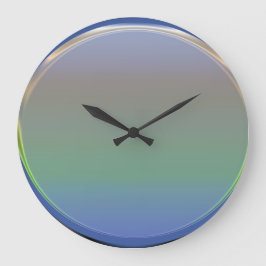 Reloj de pared multicolor.