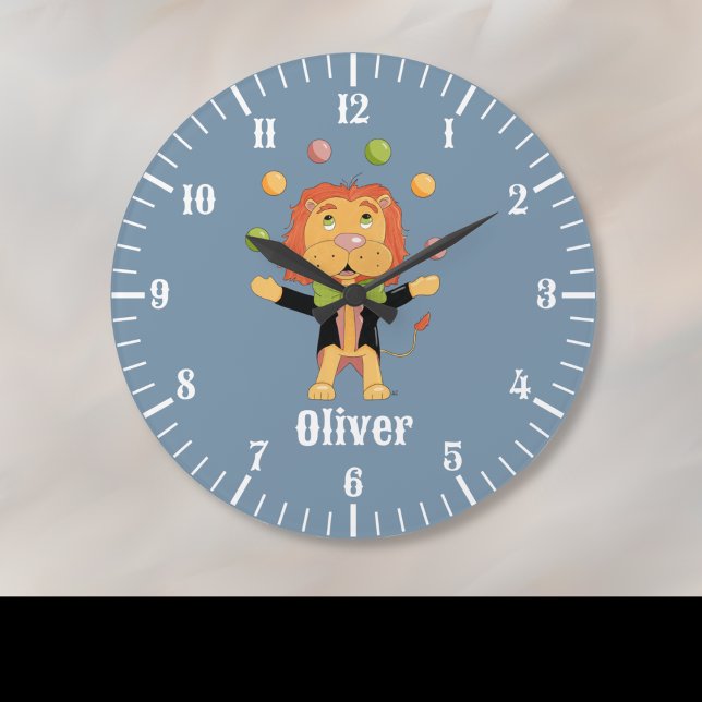 Reloj de pared niño león haciendo malabares Azul (Cute clock personalized with a kid's name featuring a circus lion juggling some balls )