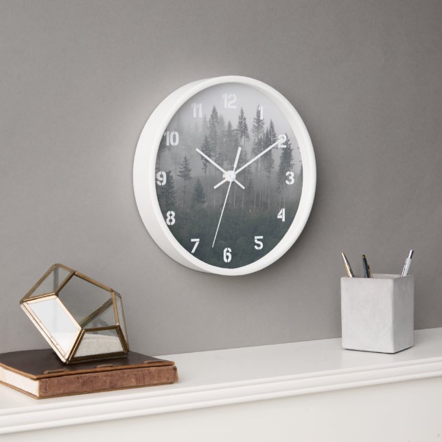 Reloj De Pared Paisaje del bosque Misty Evergreen (Oficina)