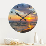 Reloj de pared personalizado de fotografía persona<br><div class="desc">Sube una foto y crea fácilmente tu reloj de pared de fotos personalizado. Puede TRANSFERIR este DISEÑO a otros productos de Zazzle y ajustarlo para que se ajuste a la mayoría de los artículos de Zazzle. Los diseños de Standard Studio se realizan en gráficos de alta resolución para una impresión...</div>