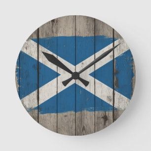 Reloj de pared redondo de madera rústica Saltire e