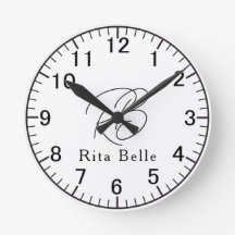 Reloj de pared redondo elegante con nombre persona