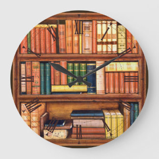 Reloj de pared romano del estante de la biblioteca