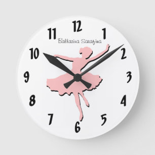 Reloj de pared rosado de Ballarina