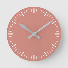 Reloj de pared rosado sucio