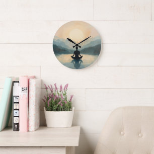 Reloj de pared silueta de meditación