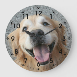Reloj de pared sonriente del golden retriever