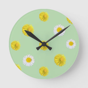 Reloj de pared verde con diente de león amarillo y