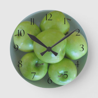 Reloj de pared verde de las manzanas