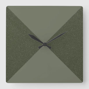 Reloj de pared verde musgo diagonal dividido