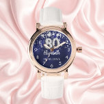 Reloj De Pulsera 80.º cumpleaños estrellas de plata azul marino<br><div class="desc">Un regalo para un cumpleaños número 80. Un color de fondo azul marino con estrellas falsas de plata. El color azul es desigual. Añadir un nombre,  fecha.</div>