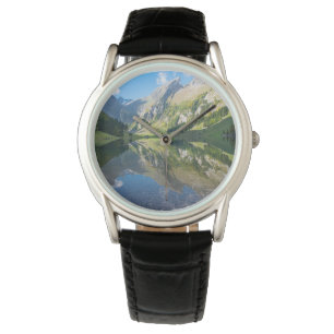 Reloj De Pulsera Agua Alpes suizos en el lago Seealpsee Suiza