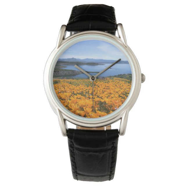 Reloj De Pulsera Agua | Lago California Con Cachorros Dorados (Anverso)