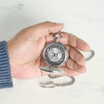 Reloj De Pulsera Aniversario del Boda del marco ornamental Royal Si<br><div class="desc">Feliz reloj de personalizable del 25 aniversario del boda con un marco ornamental real de plata sobre fondo negro. Conmemorar a su boda plateado regalando este reloj de bolsillo.</div>