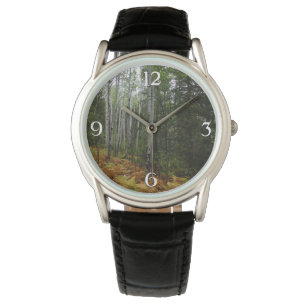 Reloj De Pulsera Árboles de aves blancas y caídas en montaña rocosa