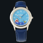 Reloj De Pulsera Bajo el mar el tiburón burbuja el nombre del bucea<br><div class="desc">Fondo azul,  burbujas,  olas azules,  buceo y tiburón. Plantilla para el nombre del niño. Guión con letras a mano en blanco. Números blancos.</div>