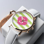 Reloj De Pulsera Bandas horizontales verdes y rosas monograma<br><div class="desc">Las rayas horizontales modernas y de moda y el diseño en monograma de cuatrefoil pueden personalizarse con su monograma,  iniciales,  nombre o cualquier texto de su elección.</div>