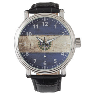 Reloj De Pulsera Bandera de El Salvador sobre el viejo grano de mad
