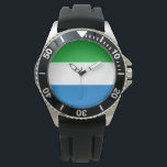 Reloj De Pulsera Bandera de Sierra Leona<br><div class="desc">Este diseño presenta la bandera nacional de Sierra Leona (conocida oficialmente como la República de Sierra Leona y conocida informalmente como Salone), que es un país en la costa suroeste de África Occidental. Sierra Leona está rodeada por Liberia al sudeste y Guinea al noreste. El país de Sierra Leona tiene...</div>