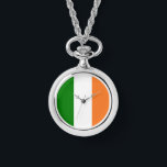 Reloj De Pulsera Bandera irlandesa llena el collar<br><div class="desc">El reloj de collar tiene una bandera irlandesa que llena todo el espacio imprimible. Diseño sencillo pero encantador para compartir tu patrimonio y cultura. Un gran regalo para cualquier ocasión para tu irlandés favorito. No sólo es genial celebrar el Día de San Patricio, sino también reuniones familiares, el Día de...</div>